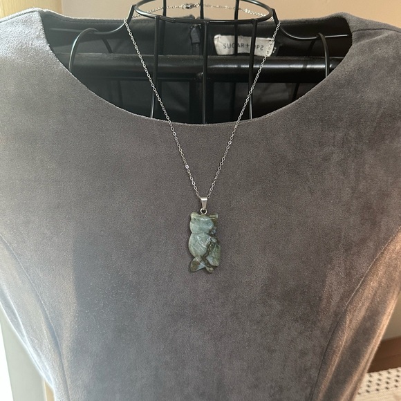 Ocean Jasper Owl Pendant Necklace on Silver Copper Chain - Picture 9 of 14